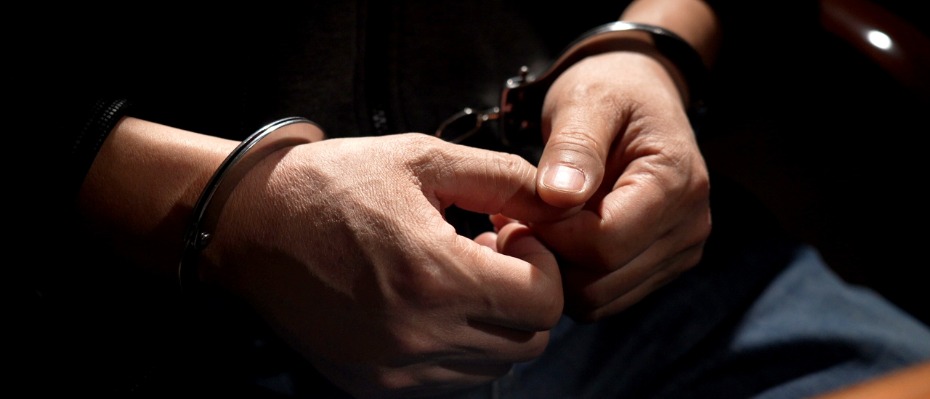Personal Digest: Believer detained for listening to the Bible