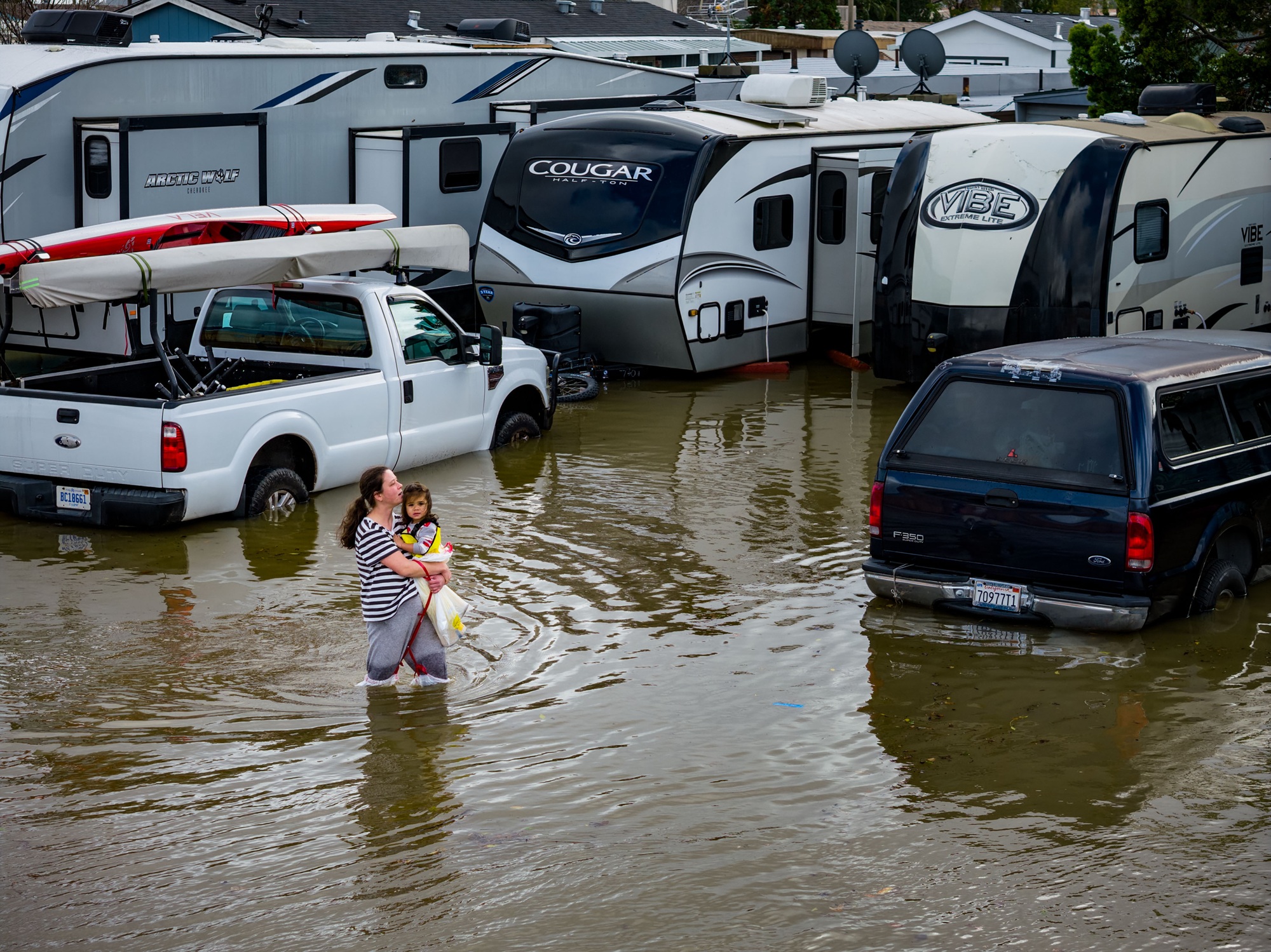 Personal Digest: U.S. records its hottest month — climate alarm