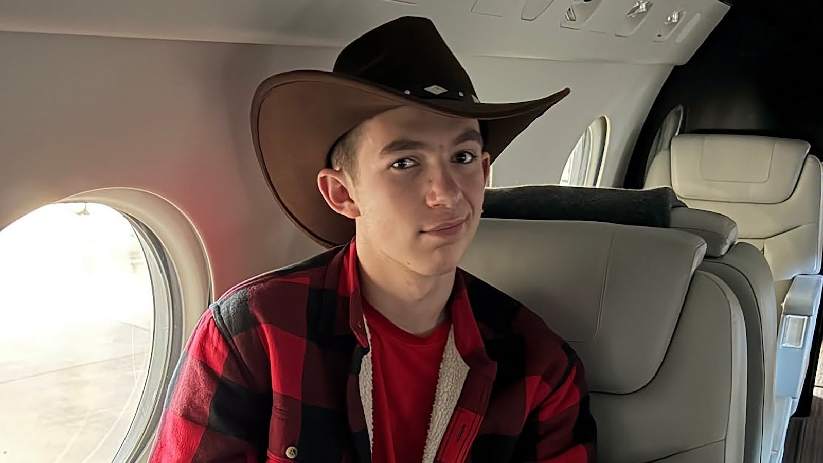 Personal Digest: Teen dies shielding brother in lightning strike