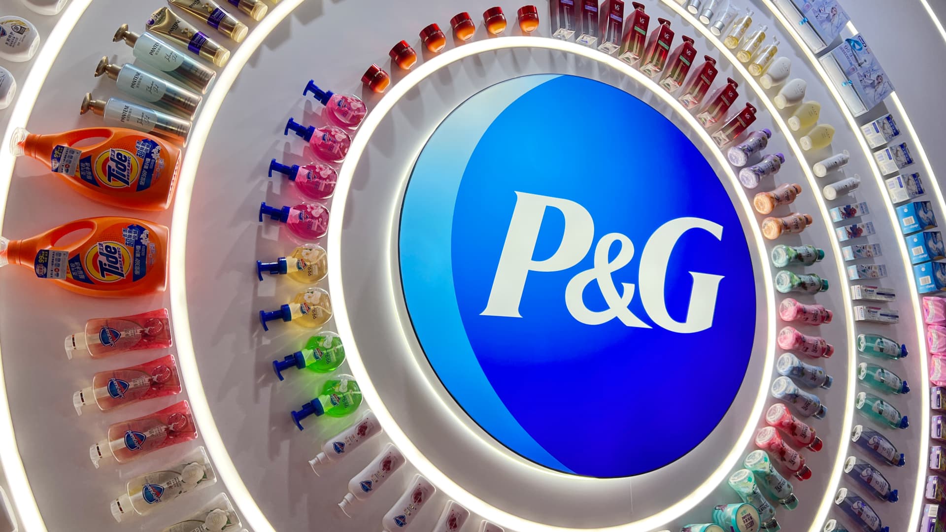 Personal Digest: Spider-Man's $1B Week and the Brand Playbook