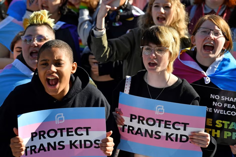 Personal Digest: Federal rollback on youth gender care