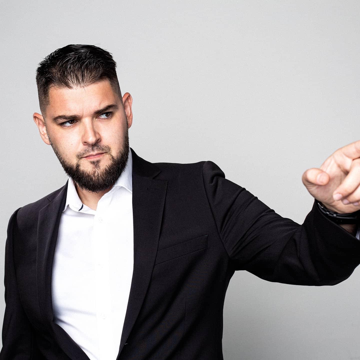 Image of Sean De La Nuez