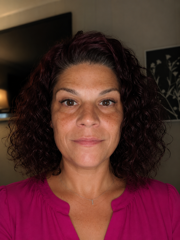 Image of Frances Santiago
